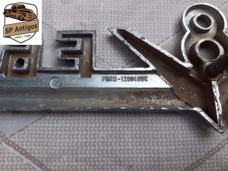 Emblema Lateral Ford F-600 V8